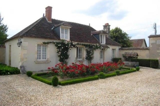 6 bedroom Manor House For Sale: 18000.. - 2