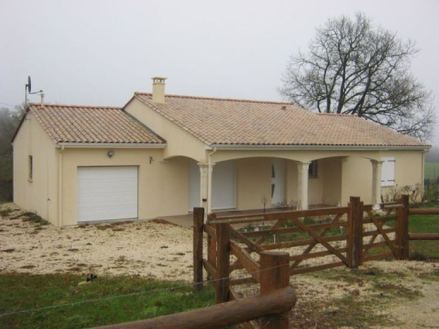 New single storey house near Villebois