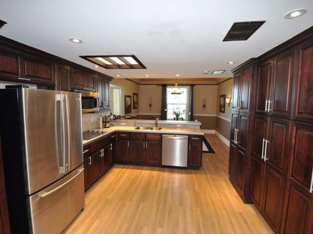 Apartment/townhouse - This completely..