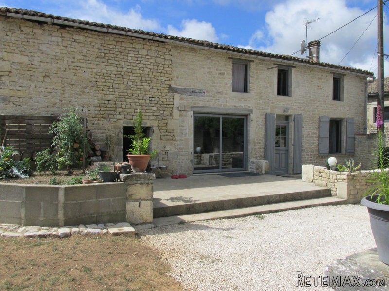 Renovated Stone House With Garden