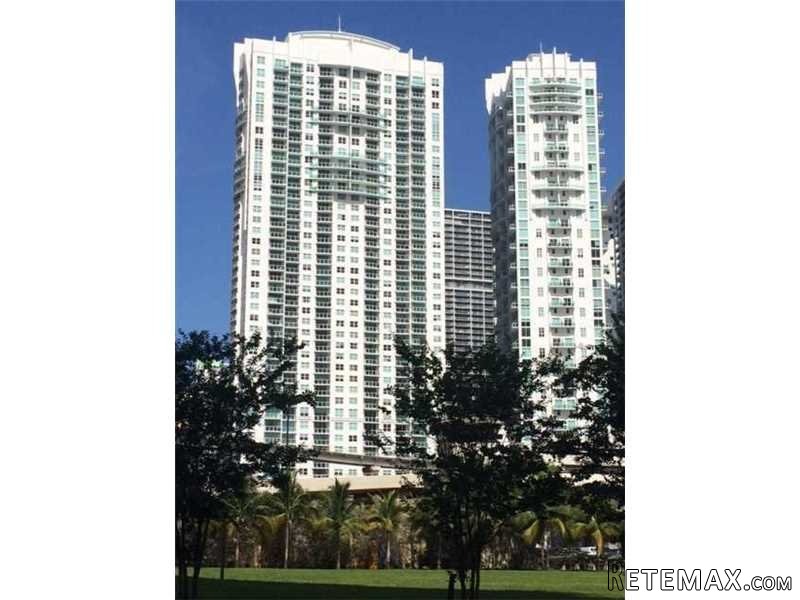 2 bedroom Flat For Sale: 31 SE 5 ST #..