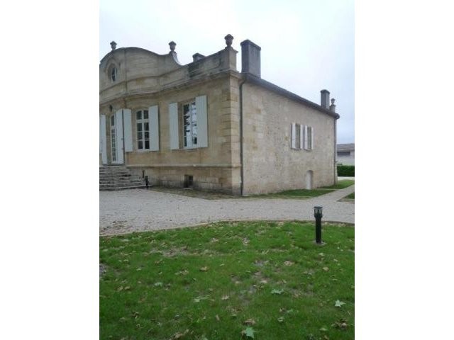 4 bedroom Town House For Sale: 33700.. - 2