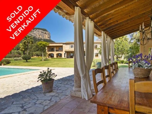 *SOLD* Spectacular country estate in..