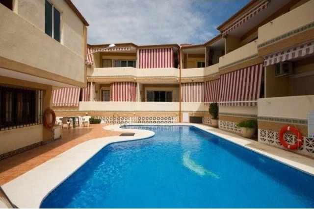 2 Bed Apartment for sale in Torremolinos