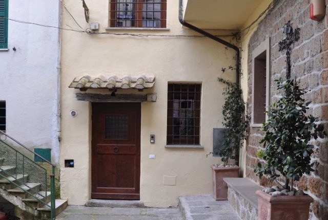 CAPRANICA DELIGHTFUL APARTMENT