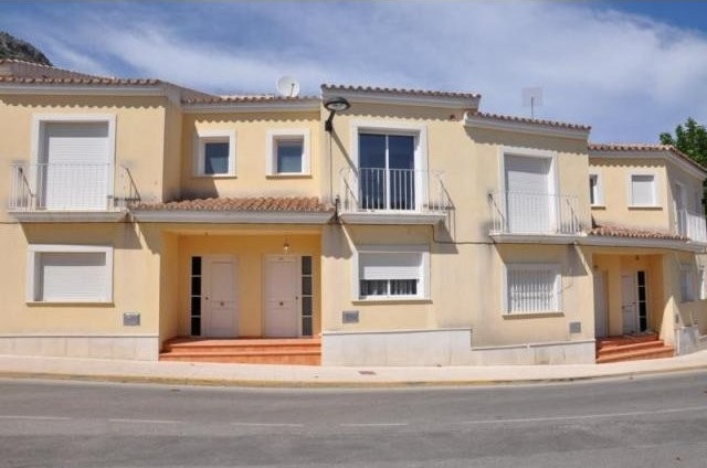 3 Bedrooms - Townhouse - Alicante - For..