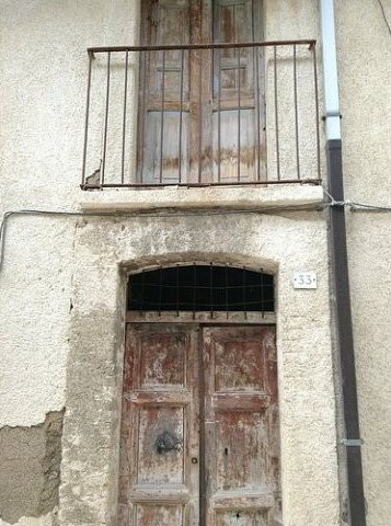 Townhouse in a stunning location... - 2