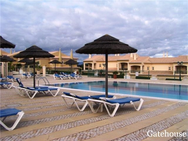 2 Bed Apartment For Sale in BoaVista.. - 2