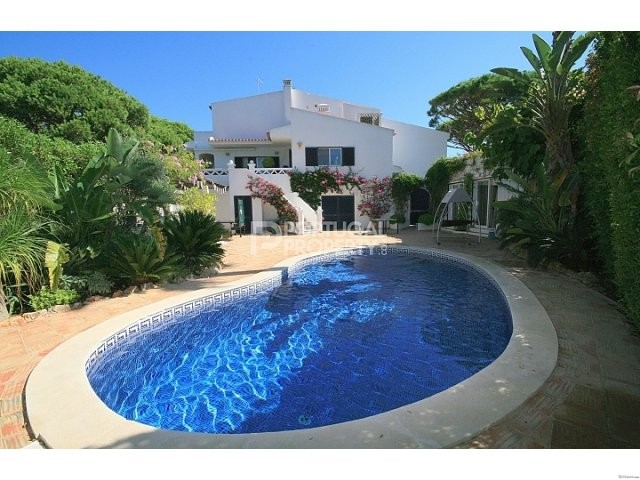 3 Bedroom Apartment With Sea Views