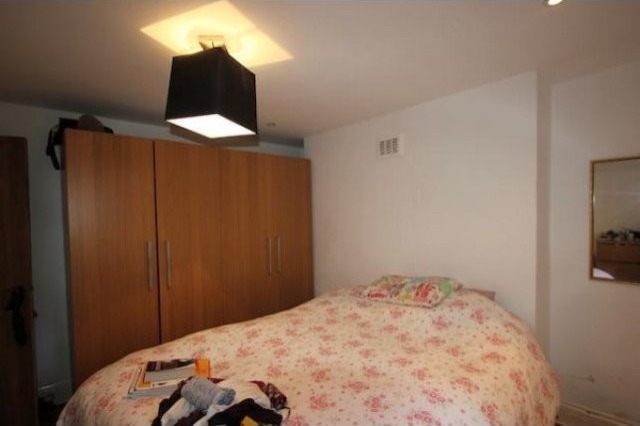 1 Bed Flat/Apartment To Let in London