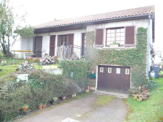 Detached House with Basement
