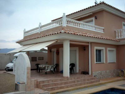 Villa - Detached Venetian style villa..