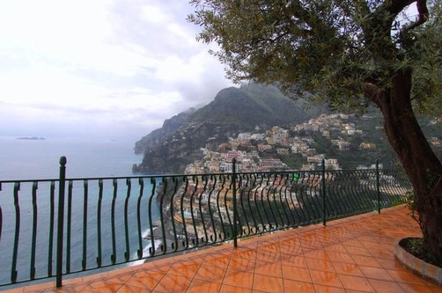 6 bedroom House For Sale: Positano.. - 2
