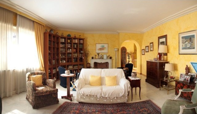3 Bedrooms - Attic - For Sale