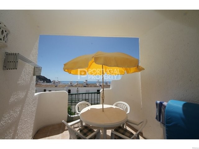 A LOVELY 2 BEDROOM DUPLEX WITH SEA VIEWS