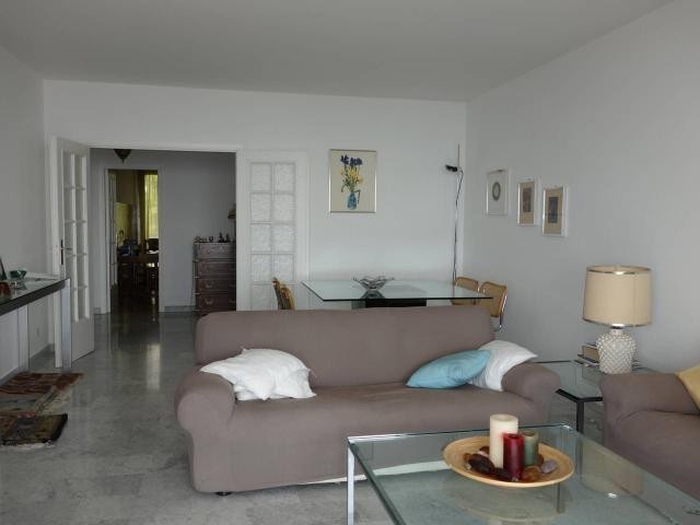 Beautiful apartment with swimming pool..