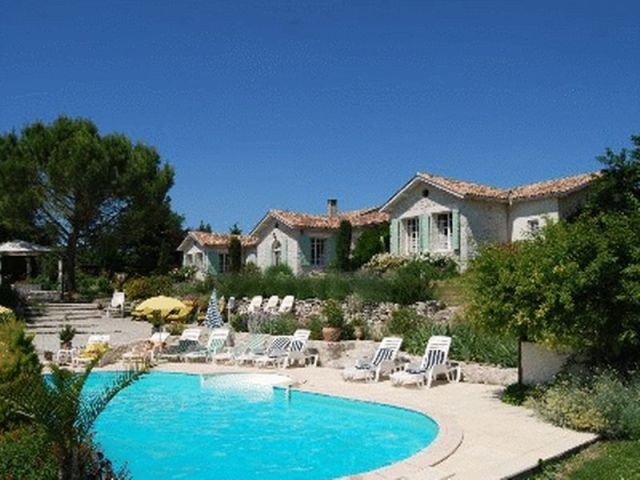 Superb Stone Complex With Pool, Sauna..