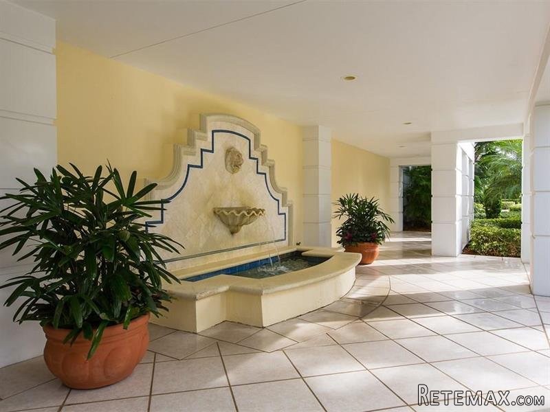 3 bedroom Flat For Sale: 600 Beachview.. - 2