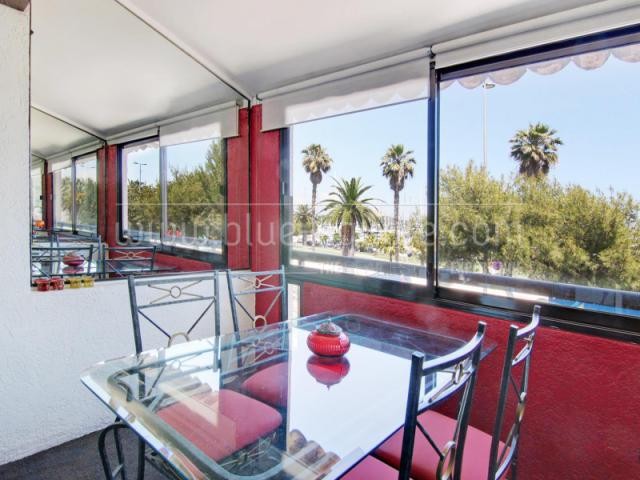 Lovely apartment with view on Port..