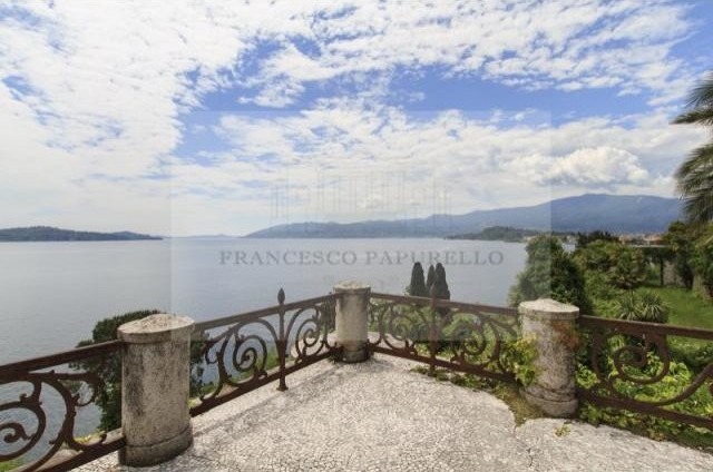 Villa For Sale: Verbania, IT