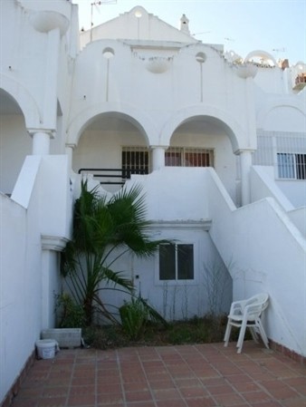 2 Bed Town House for sale in Marbella