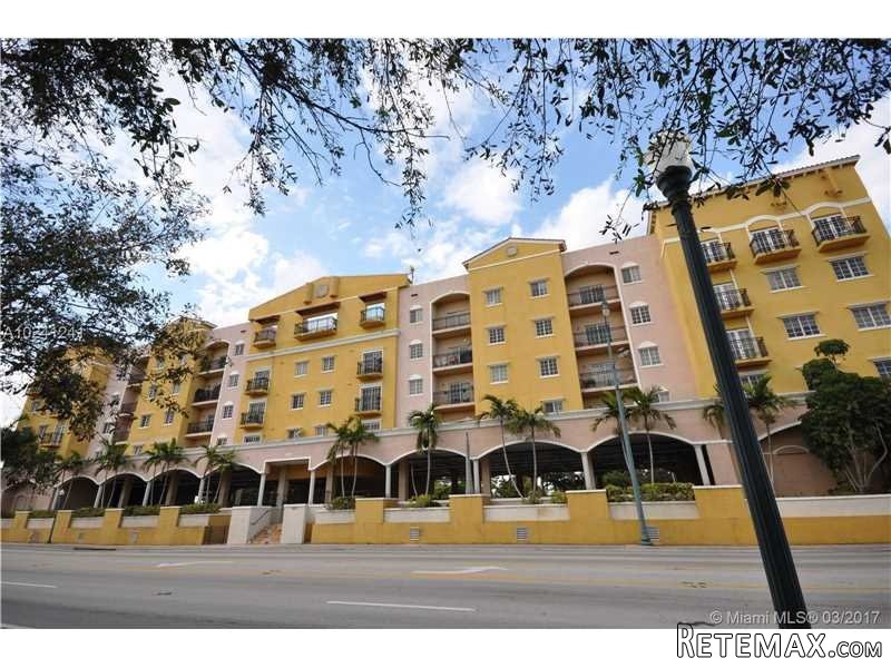 3 bedroom Flat For Sale: 5271 SW 8 St #.. - 2