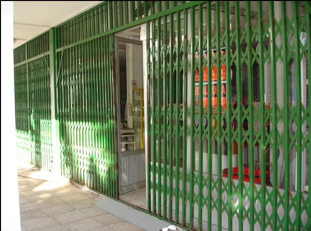 Supermarket For Sale in Torviscas.. - 2