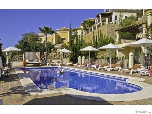 2 bedroom Apartment For Sale: 2nd..