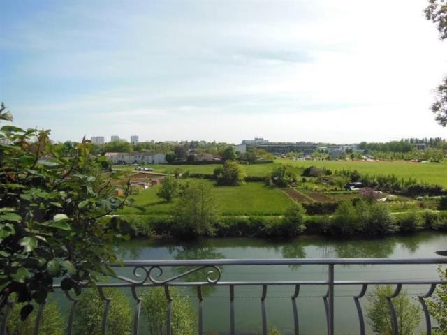 4 bedroom Town House For Sale: 79000.. - 2