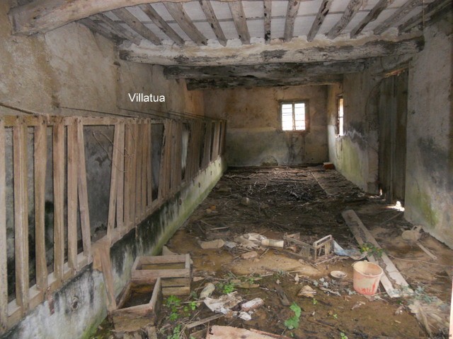 Country/farmhouse - For Sale - West of..
