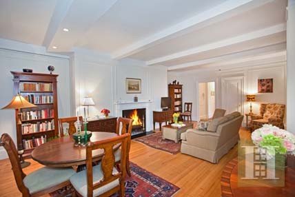 2 bedroom Apartment For Sale: 212 EAST..