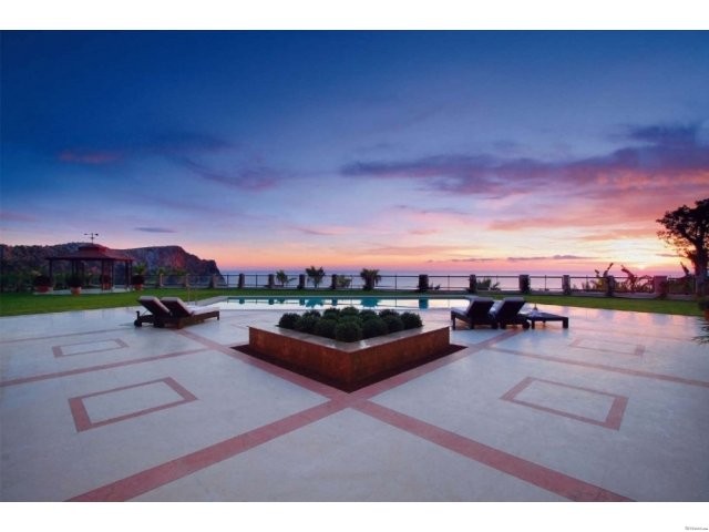 Luxury villa with impressive view to.. - 2
