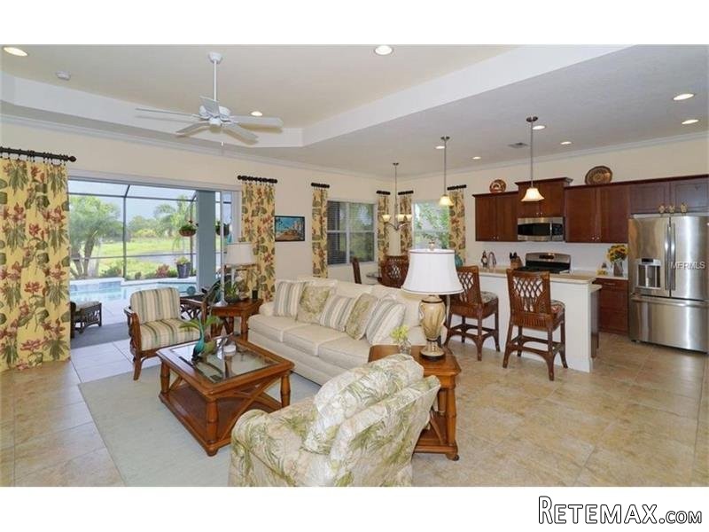 2 bedroom House For Sale: 4714.. - 2