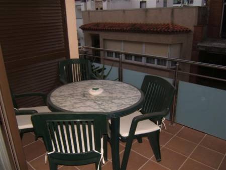2 Bedrooms - Apartment - Girona - For..
