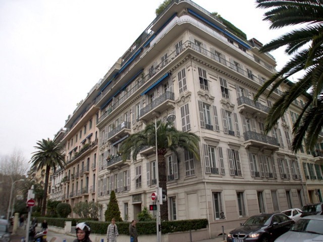 Rare opportunity in the centre of Nice - 2