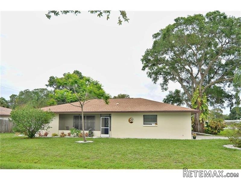 2 bedroom House For Sale: 771 Tanager..