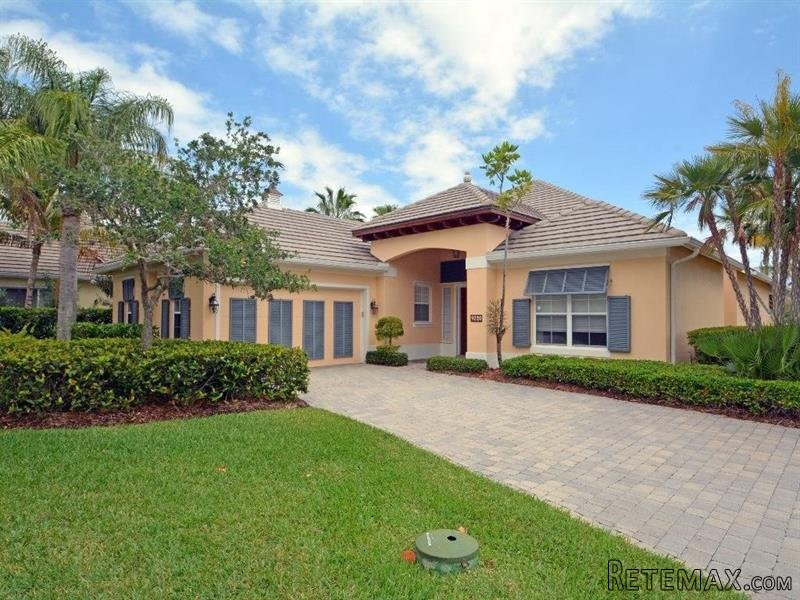3 bedroom House For Sale: 9220 Seasons..