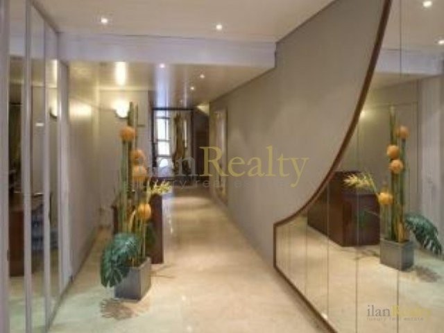 Building with 20 apartments for sale in.. - 2