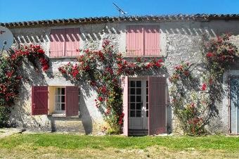 This Stone Property Is In A Quiet Area..