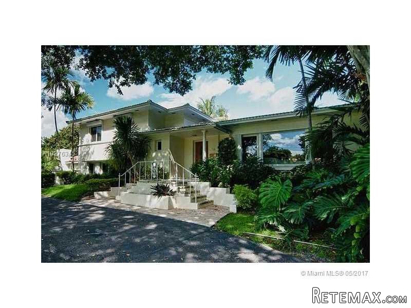 3 bedroom House For Sale: 4500 BANYAN LN