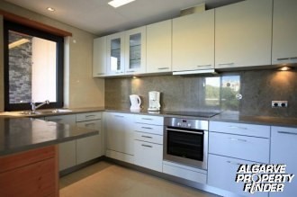 Te Koop: Appartement In Centraal.. - 2