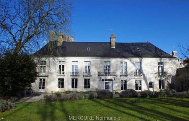 5 bedroom Manor House For Sale: 14700..