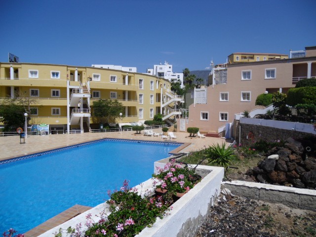 Apartment in Torviscas Bajo