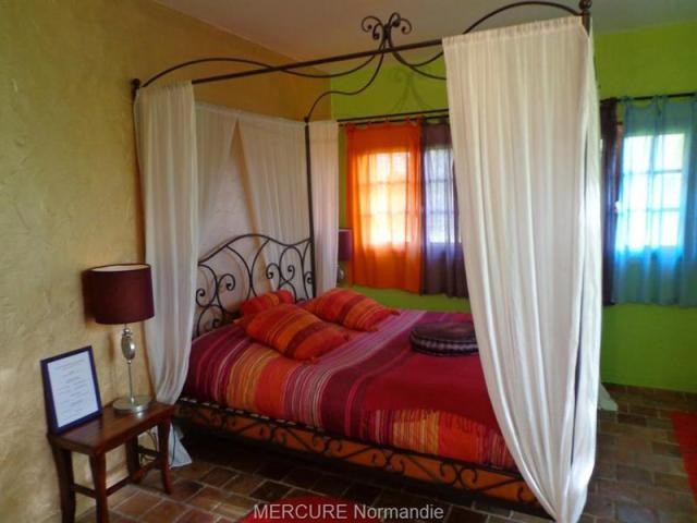 8 bedroom Character For Sale: 27450.. - 2