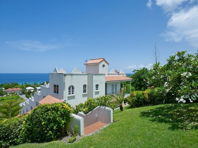 4 bedroom Property For Sale: Costa..