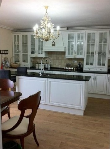 3 bedroom Semi-Detached House For Sale:..