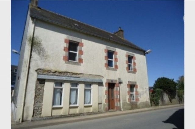 Nice Village House to Improve