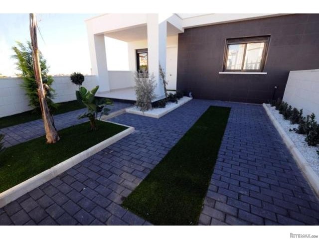 2 bedroom Villa For Sale: Modern Villa..