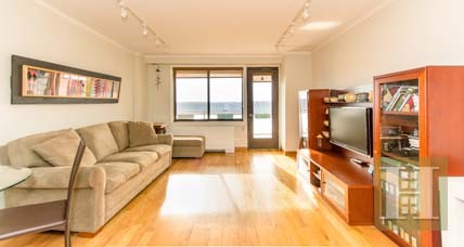 1 bedroom Apartment For Sale: 3671..