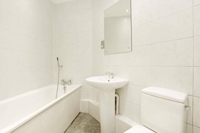 Farringdon Road, London EC1M - 2